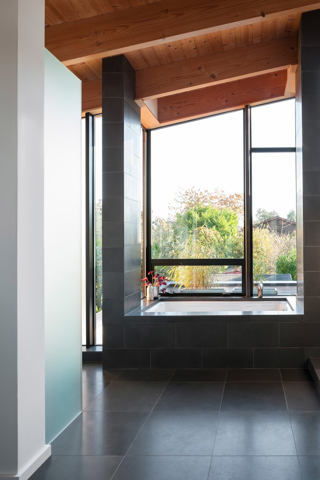 40 Modern Bathtubs That Soak In the View Phinney Ridge Residence