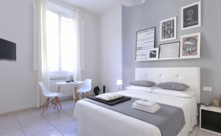 This bed-and-breakfast from the mid-19th century is conveniently located near Florence's historic center. 