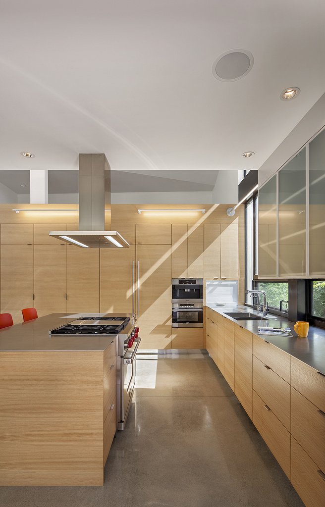 white oak cabinets and Sub-Zero and Wolf appliances