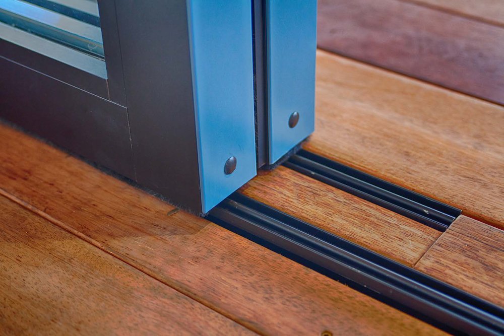 A flush threshold provides a seamless experience.