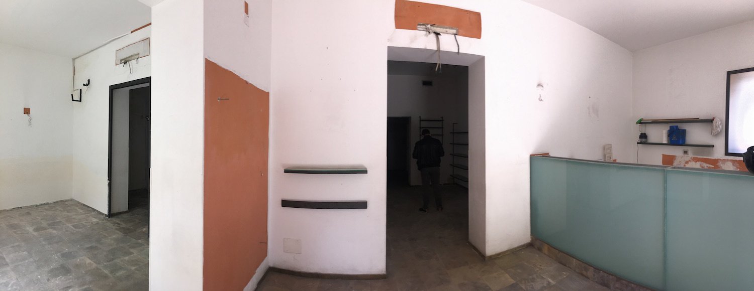 A picture from before the restaurant was renovated.