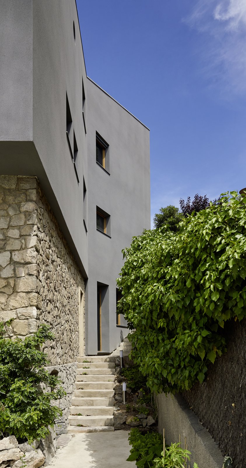 Creueta House-Facade.