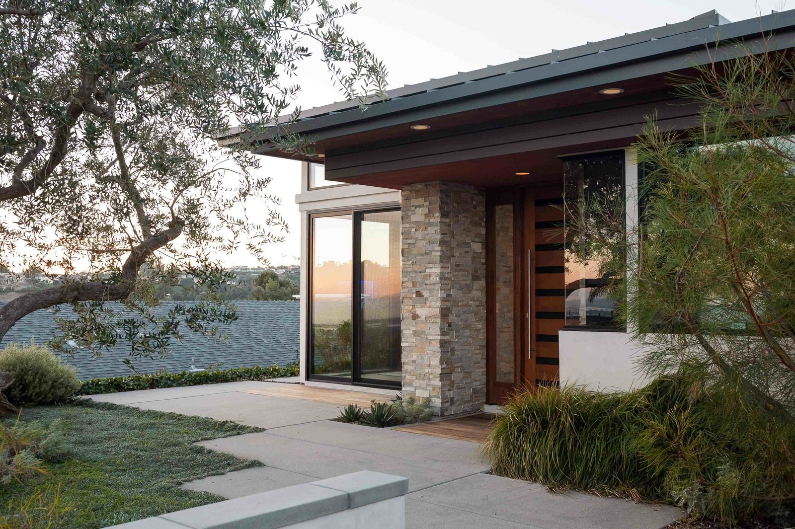 Modern entry