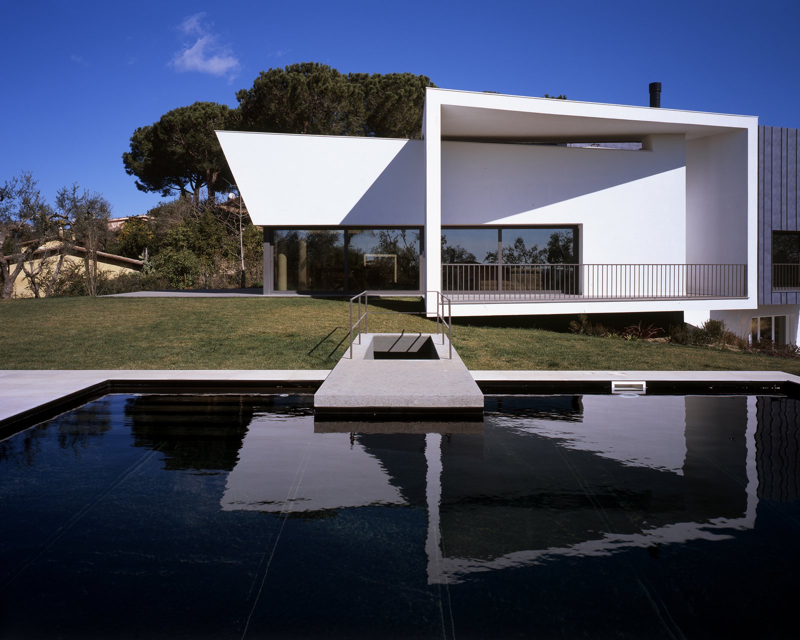 Villa Rosa. Exterior view. South