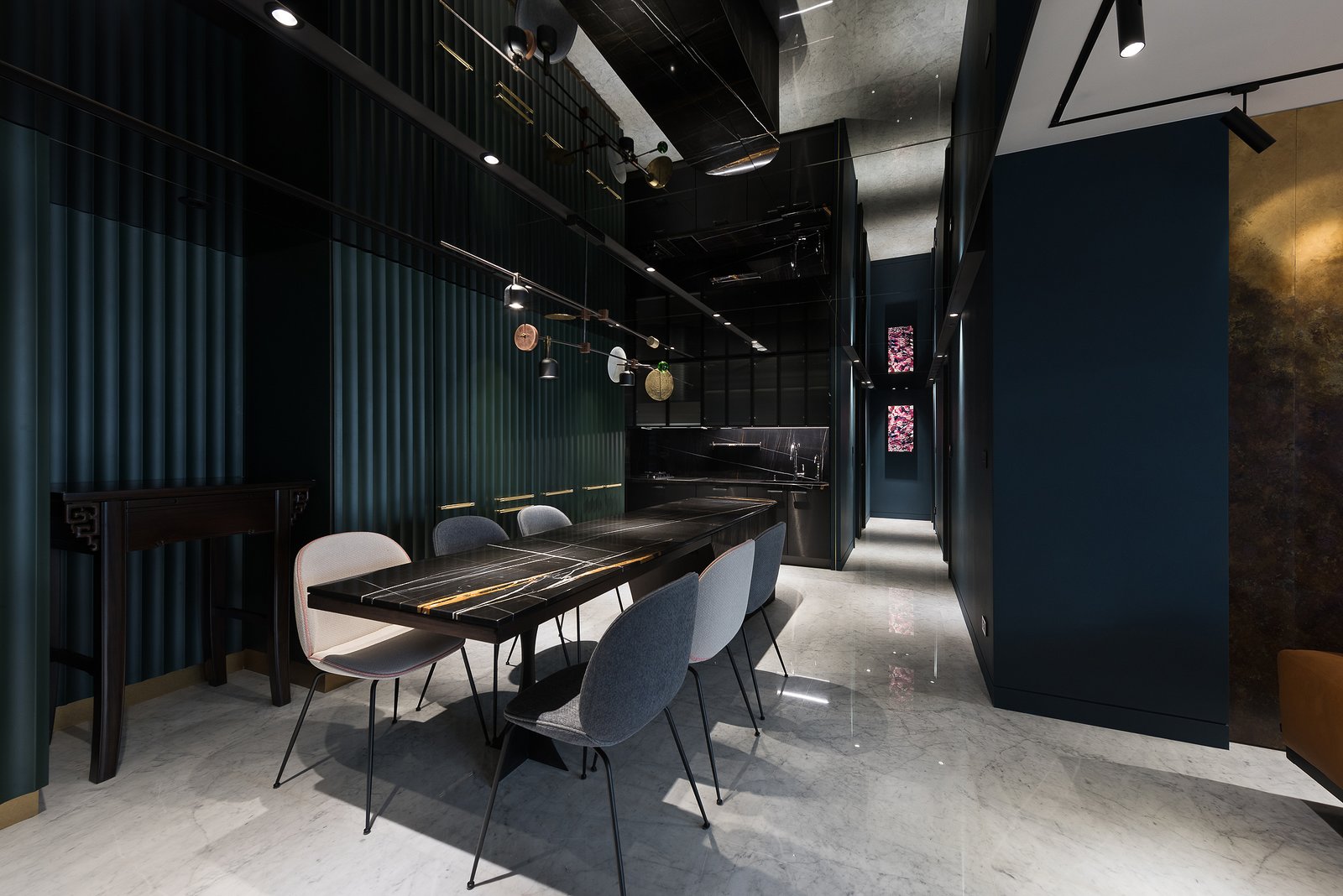 Dining Room & Kitchen